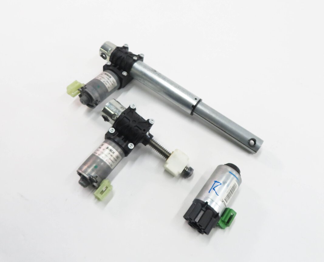 2011 BMW 535i (F10) RIGHT FRONT PASSENGER SEAT MOTOR SET-3