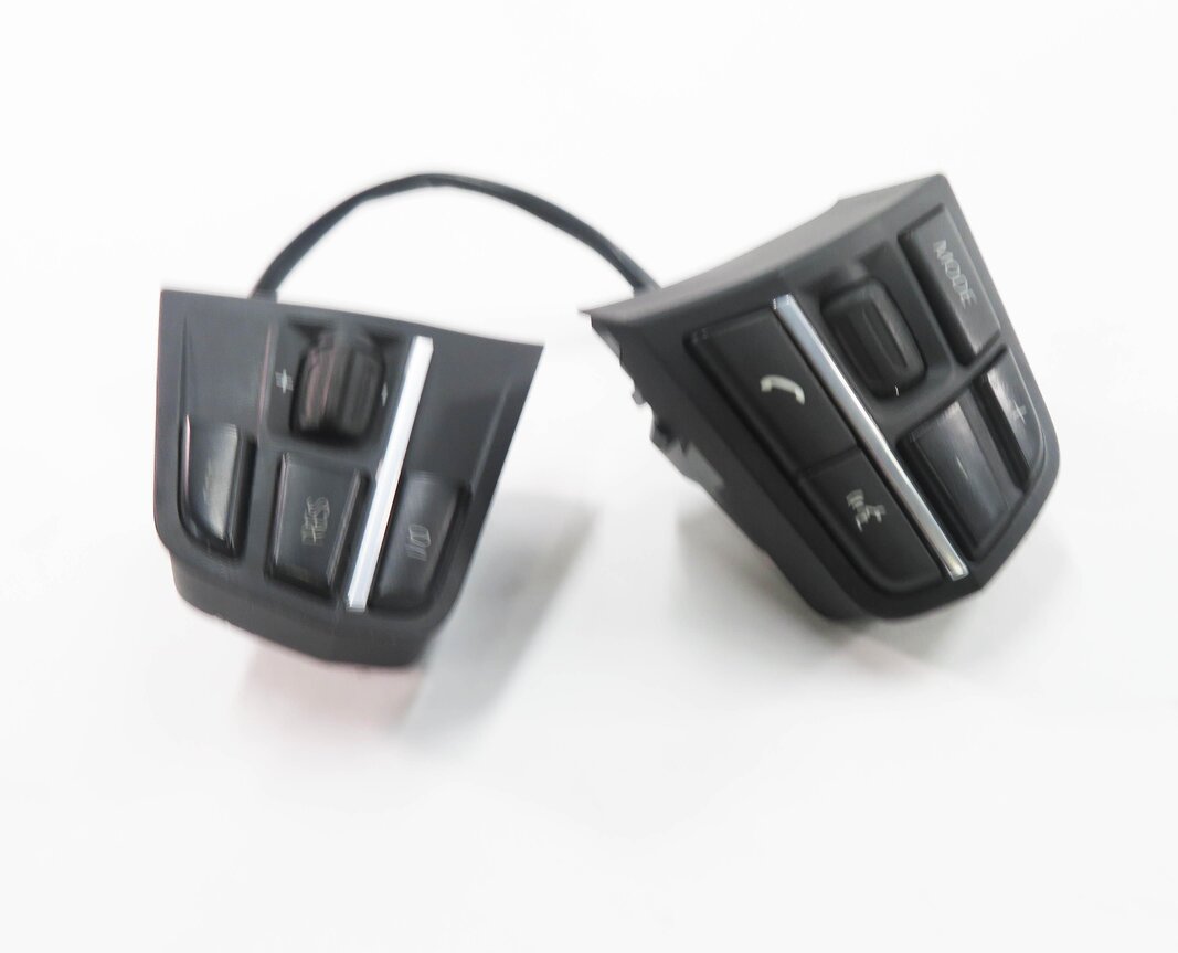 Thumbnail 2: 2011 BMW 535i (F10) STEERING SWITCH BUTTON SET-2