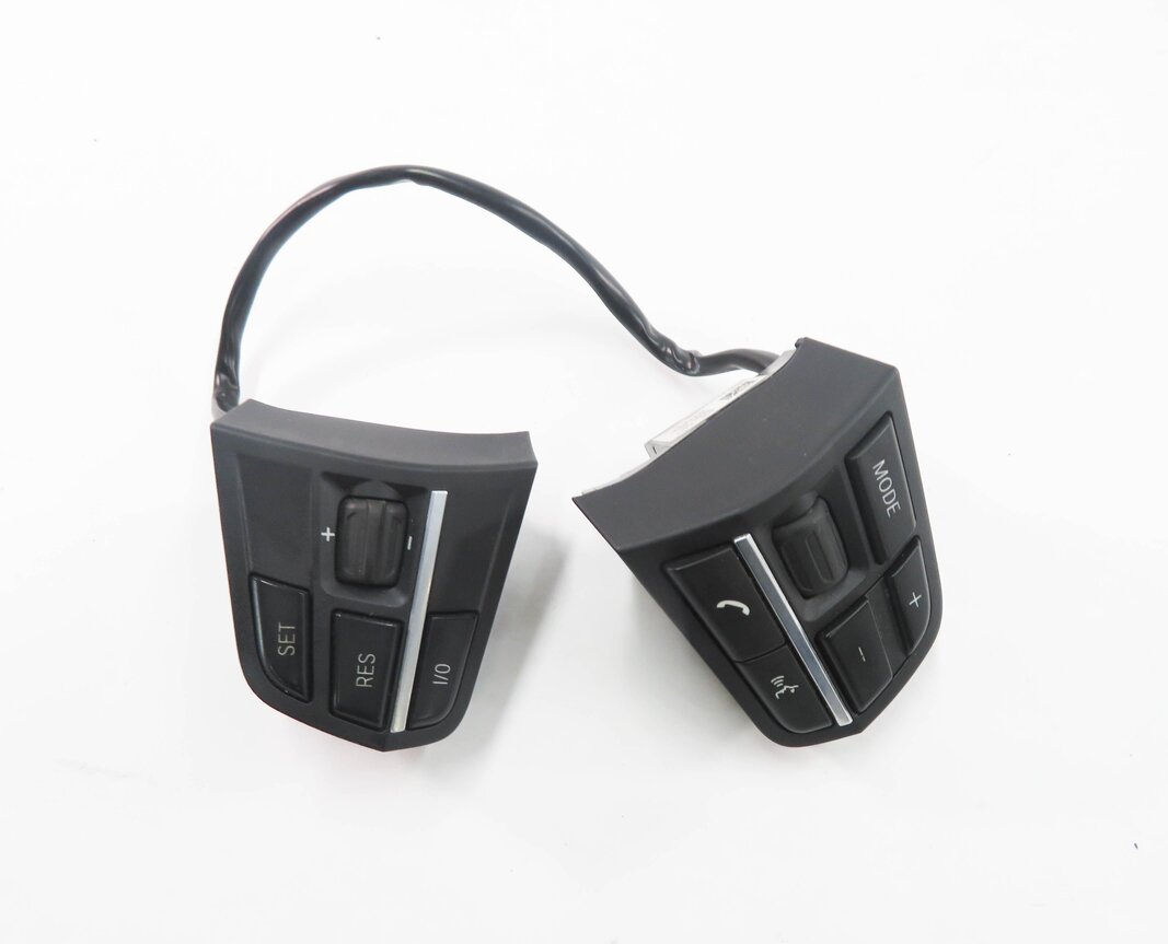 Thumbnail 3: 2011 BMW 535i (F10) STEERING SWITCH BUTTON SET-2