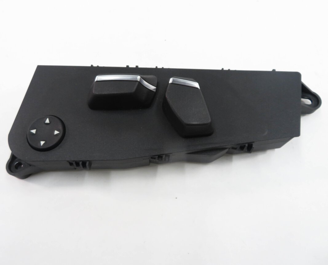 Thumbnail 2: 2011 BMW 535i (F10) RIGHT FRONT PASSENGER SEAT ADJUSTMENT SWITCH BUTTON