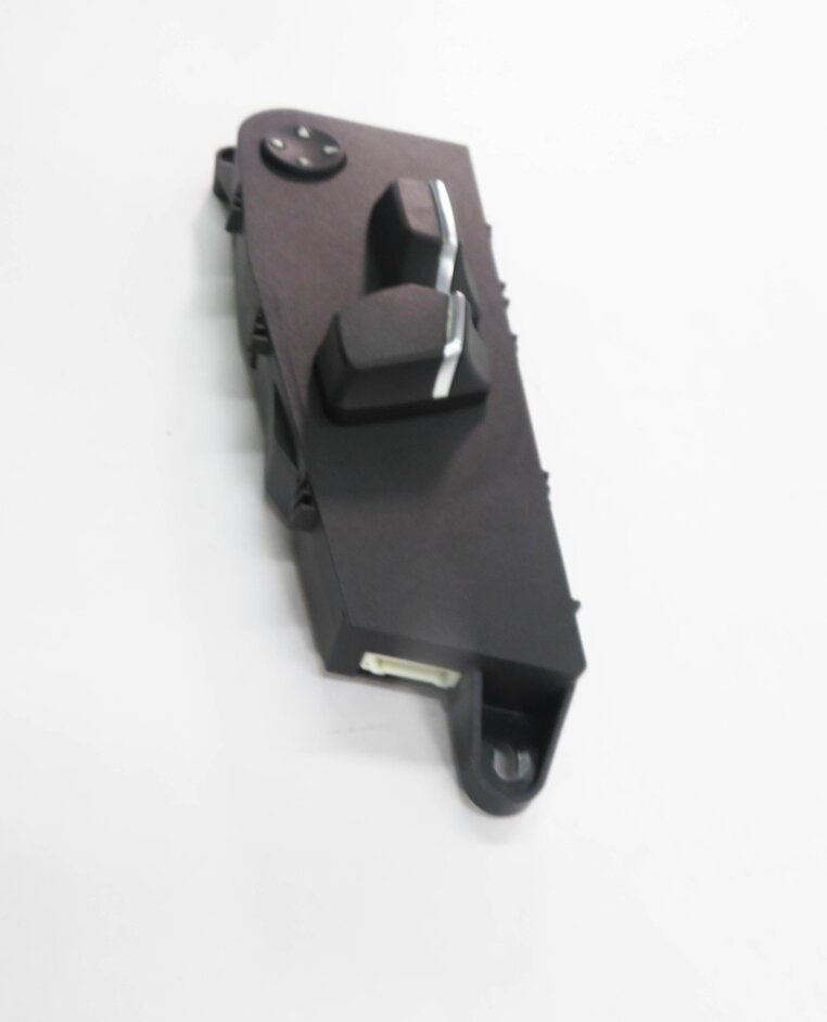 Thumbnail 4: 2011 BMW 535i (F10) RIGHT FRONT PASSENGER SEAT ADJUSTMENT SWITCH BUTTON