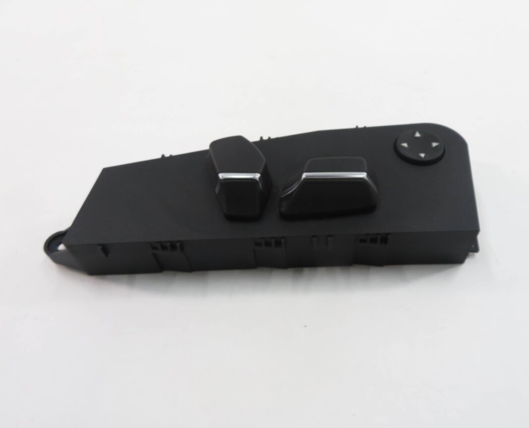 Thumbnail 6: 2011 BMW 535i (F10) RIGHT FRONT PASSENGER SEAT ADJUSTMENT SWITCH BUTTON