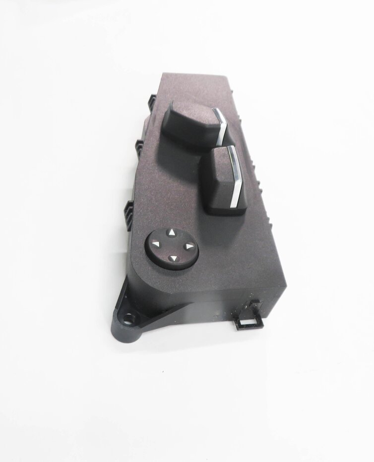 Thumbnail 5: 2011 BMW 535i (F10) LEFT FRONT DRIVER SEAT ADJUSTMENT SWITCH BUTTON