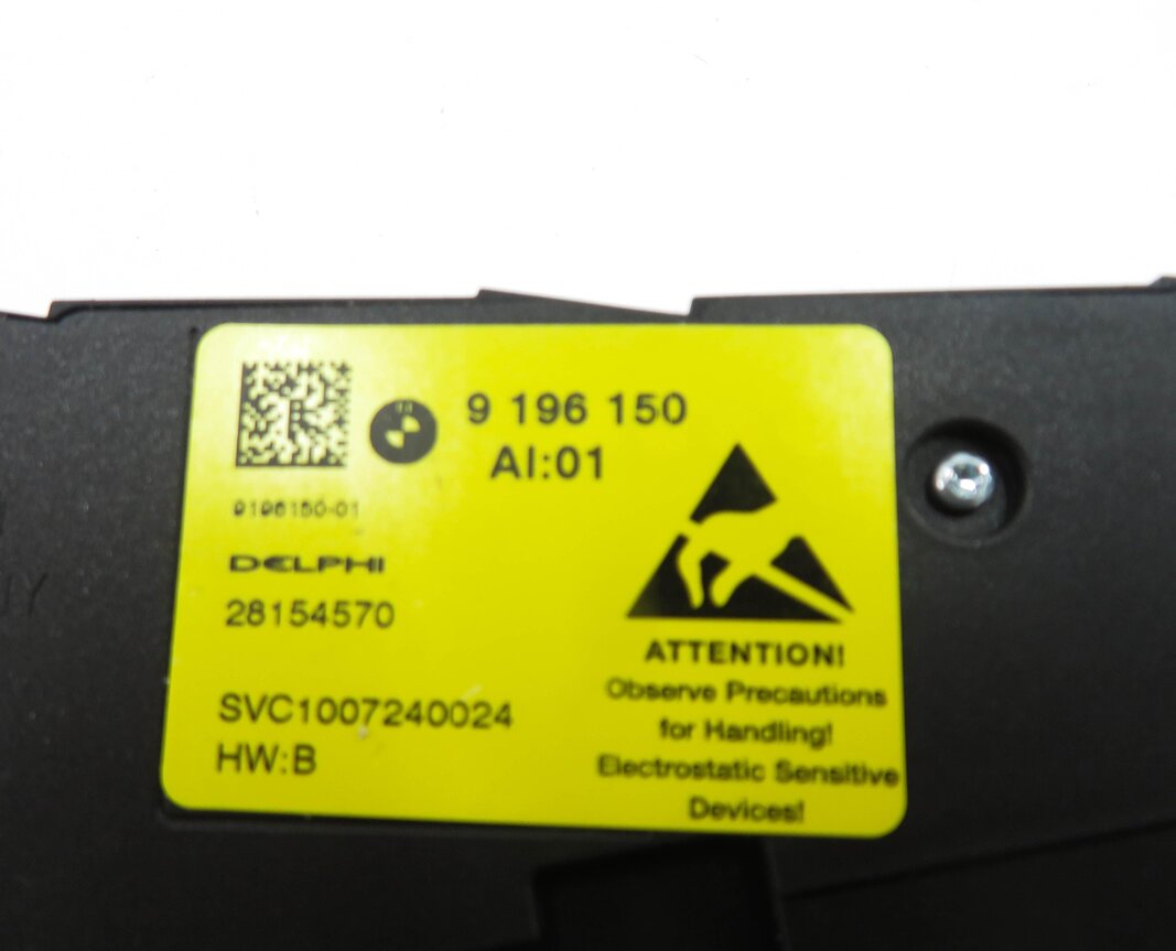 Thumbnail 8: 2011 BMW 535i (F10) LEFT FRONT DRIVER SEAT ADJUSTMENT SWITCH BUTTON