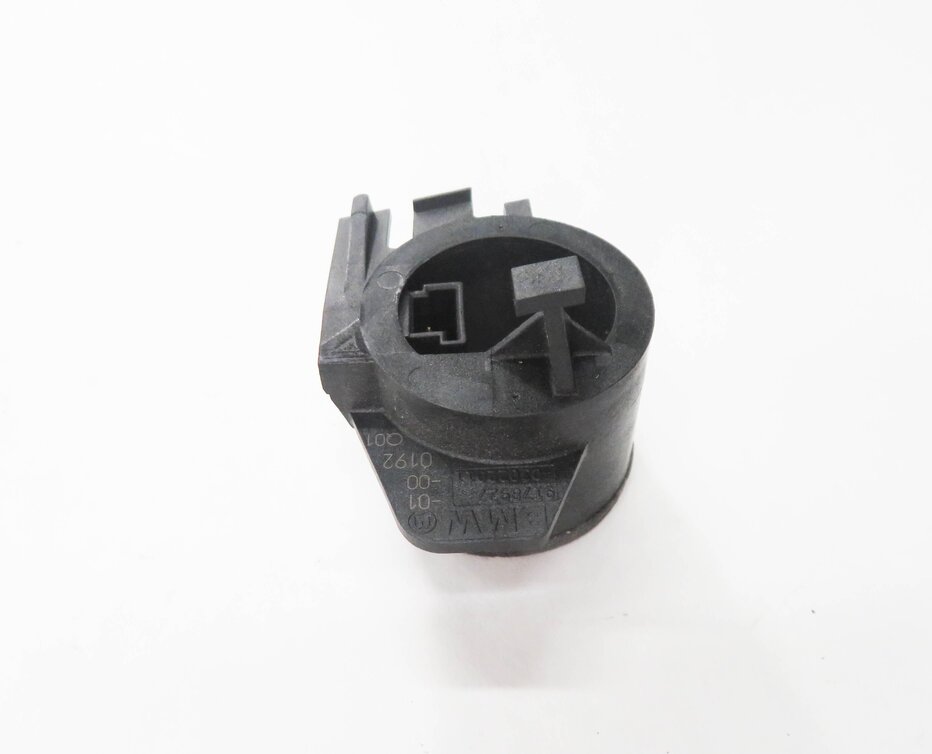 Thumbnail 4: 2011 BMW 535i (F10) IGNITION SWITCH IMMOBILIZER COIL RING SENSOR