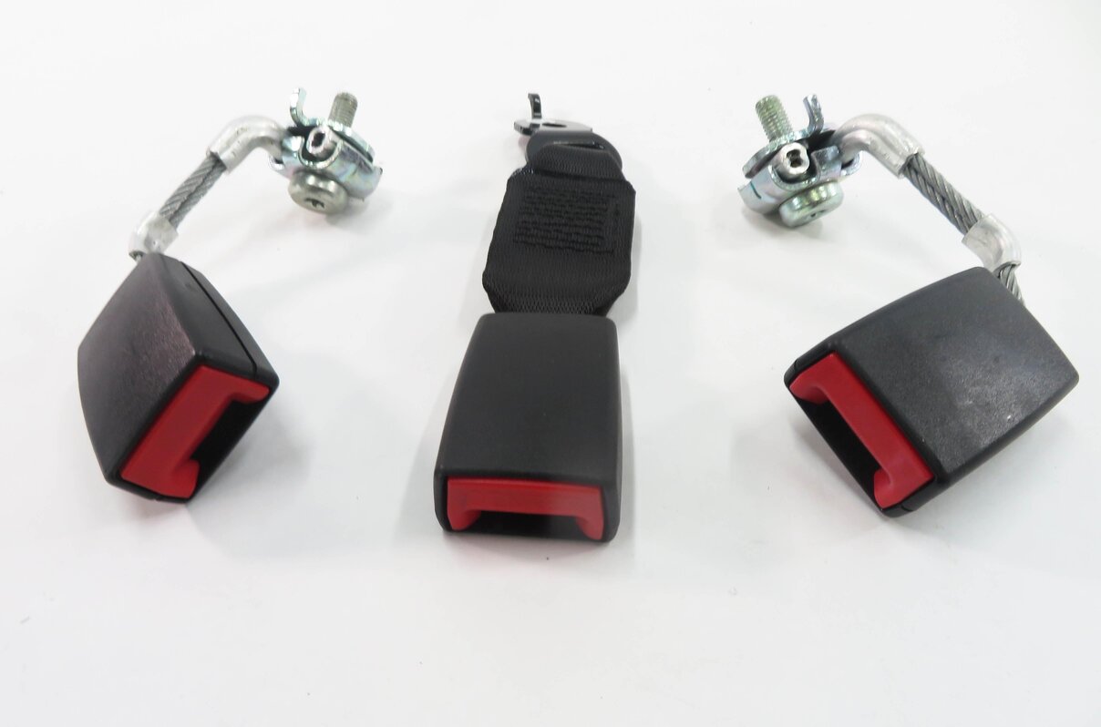 Thumbnail 2: 2011 BMW 535i (F10) REAR SEAT - SEATBELT BUCKLE RECEIVER SET-3 (BLACK)