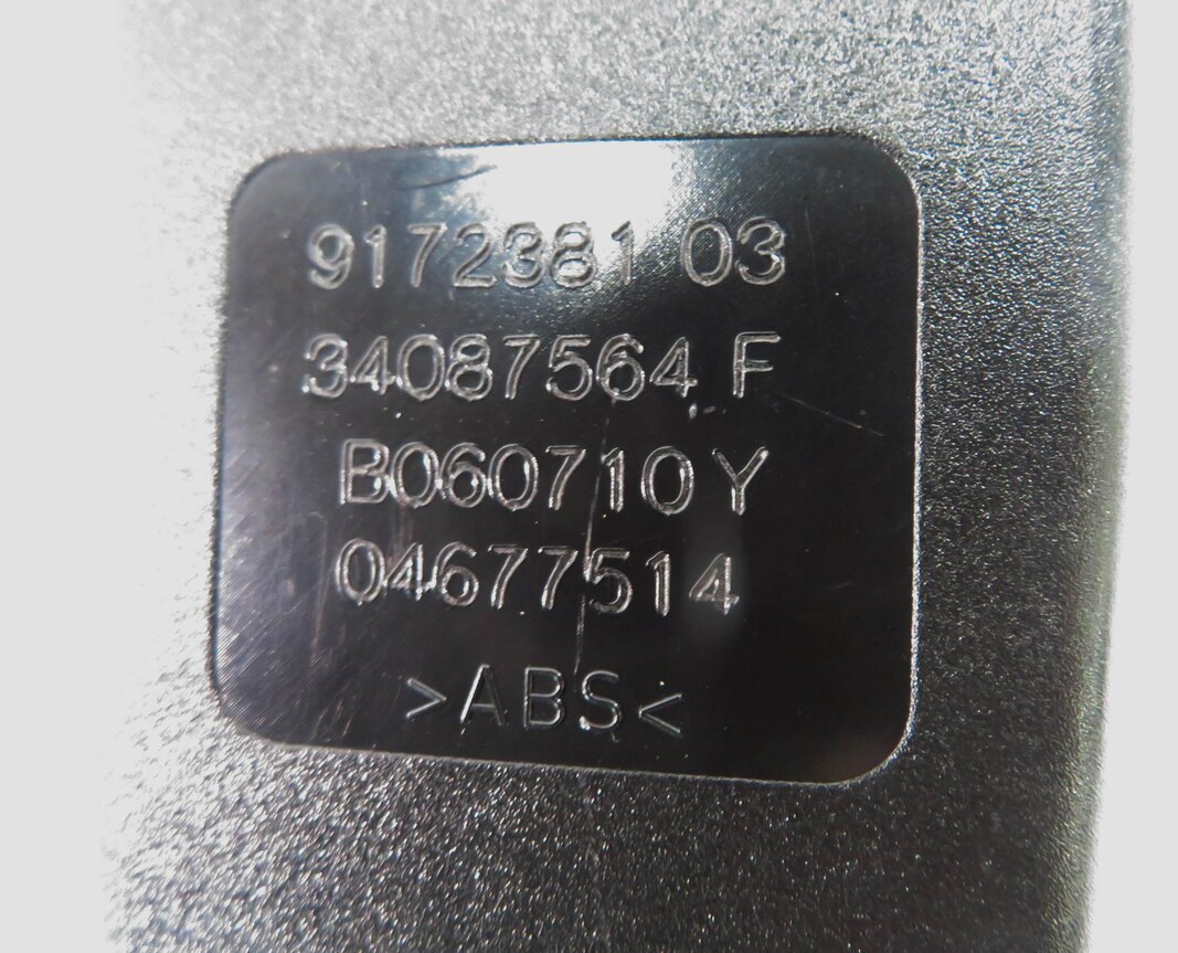 Thumbnail 9: 2011 BMW 535i (F10) REAR SEAT - SEATBELT BUCKLE RECEIVER SET-3 (BLACK)