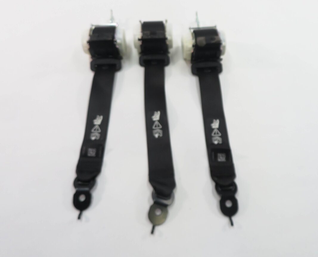 Thumbnail 2: 2011 BMW 535i (F10) REAR SEAT - SEATBELT RETRACTOR SET-3 (BLACK)