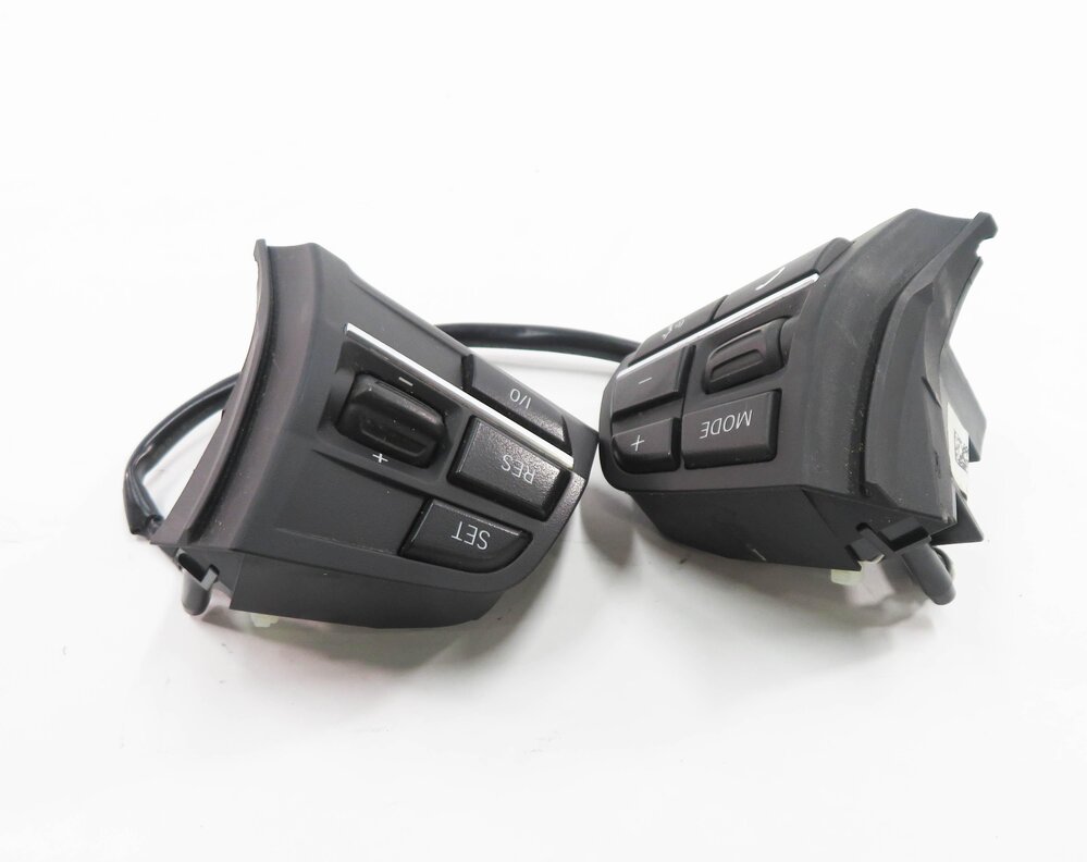 Thumbnail 7: 2012 BMW 750i (F01) STEERING CRUISE CONTROL PHONE MODE SWITCH BUTTON SET-2