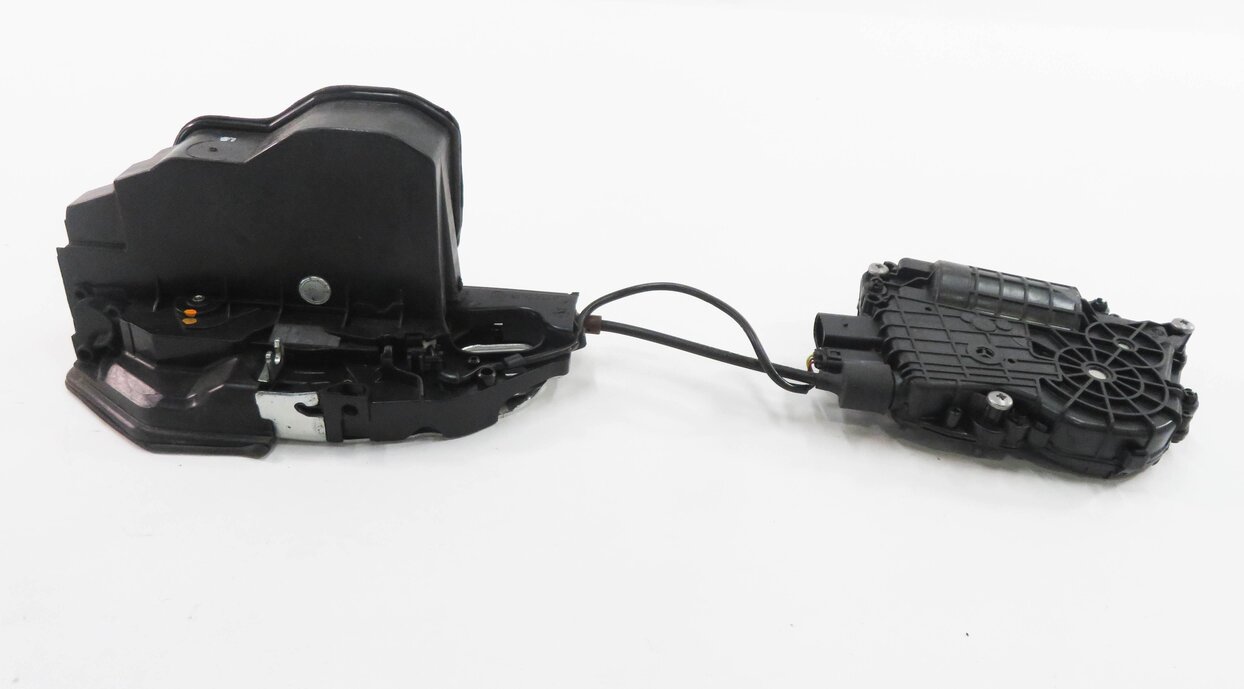 Thumbnail 3: 11-15 BMW 740i 750i 760i B7 (F01) RIGHT REAR DOOR LOCK LATCH (SOFT CLOSE)
