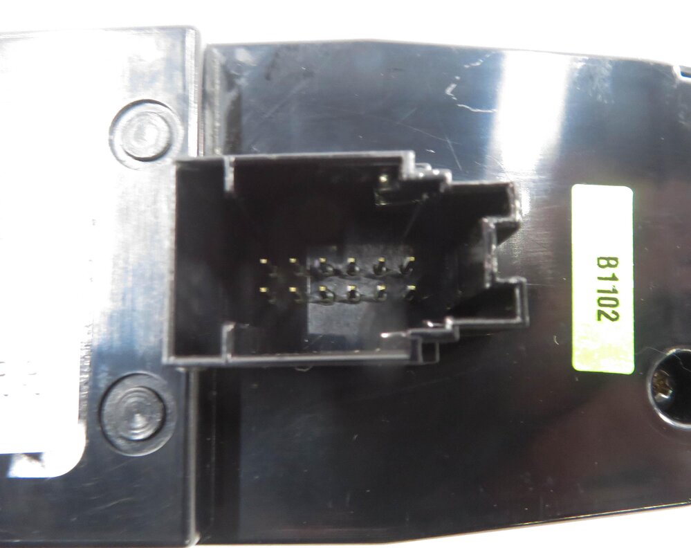 Thumbnail 8: 09-15 BMW 740i 750i 760i B7 (F01) DRIVER WINDOW SWITCH SHADE & P-FOLD (OYSTER)