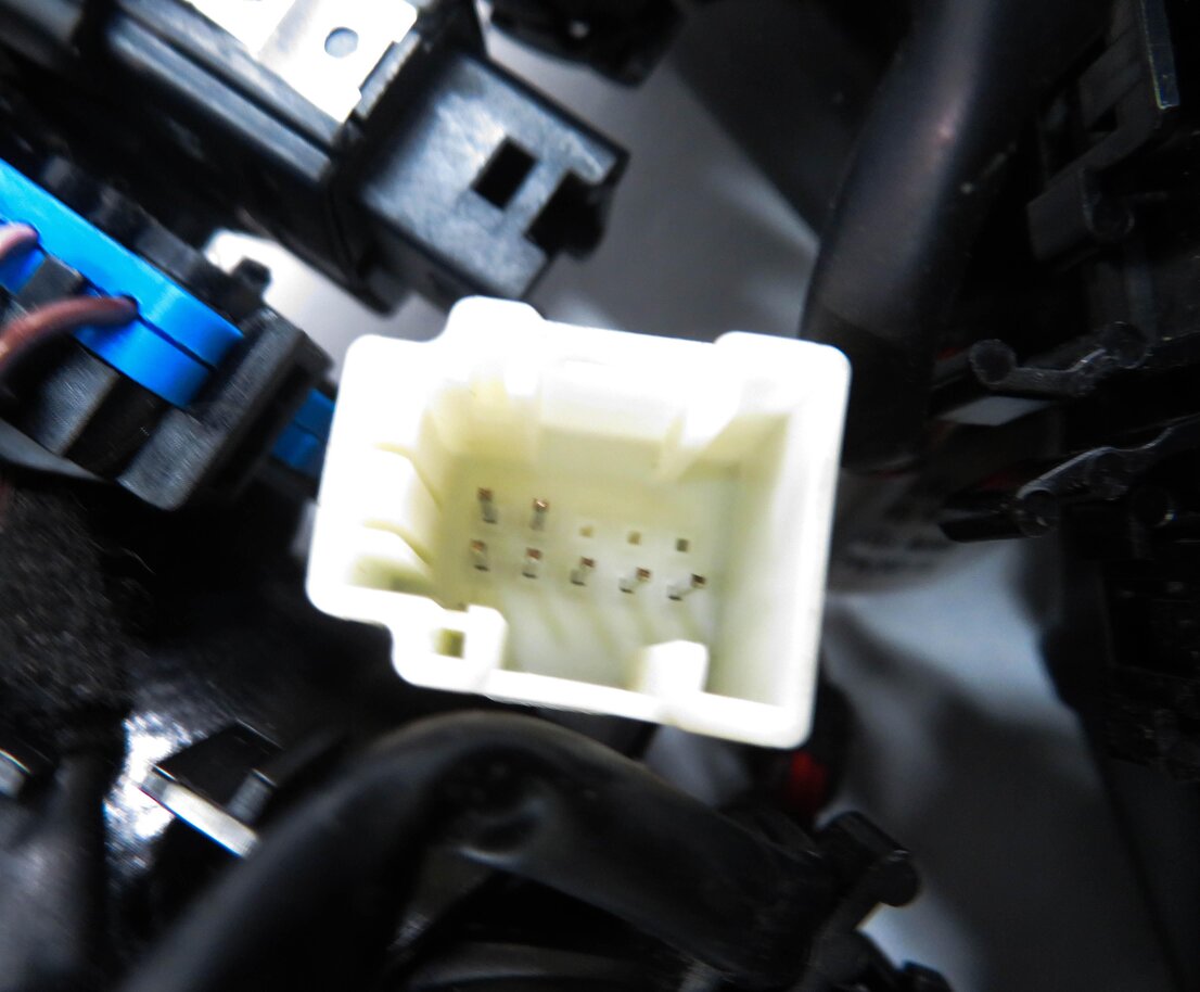 Thumbnail 8: 2012 BMW 750i (F01) CENTER DASH HEATER A/C AIR VENT w/ HAZARD & LOCK SWITCH