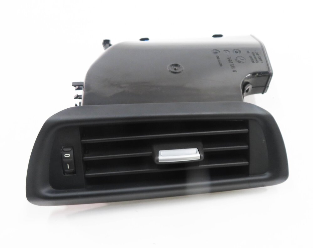Thumbnail 2: 2012 BMW 750i (F01) LEFT REAR B-PILLAR HEATER A/C AIR VENT