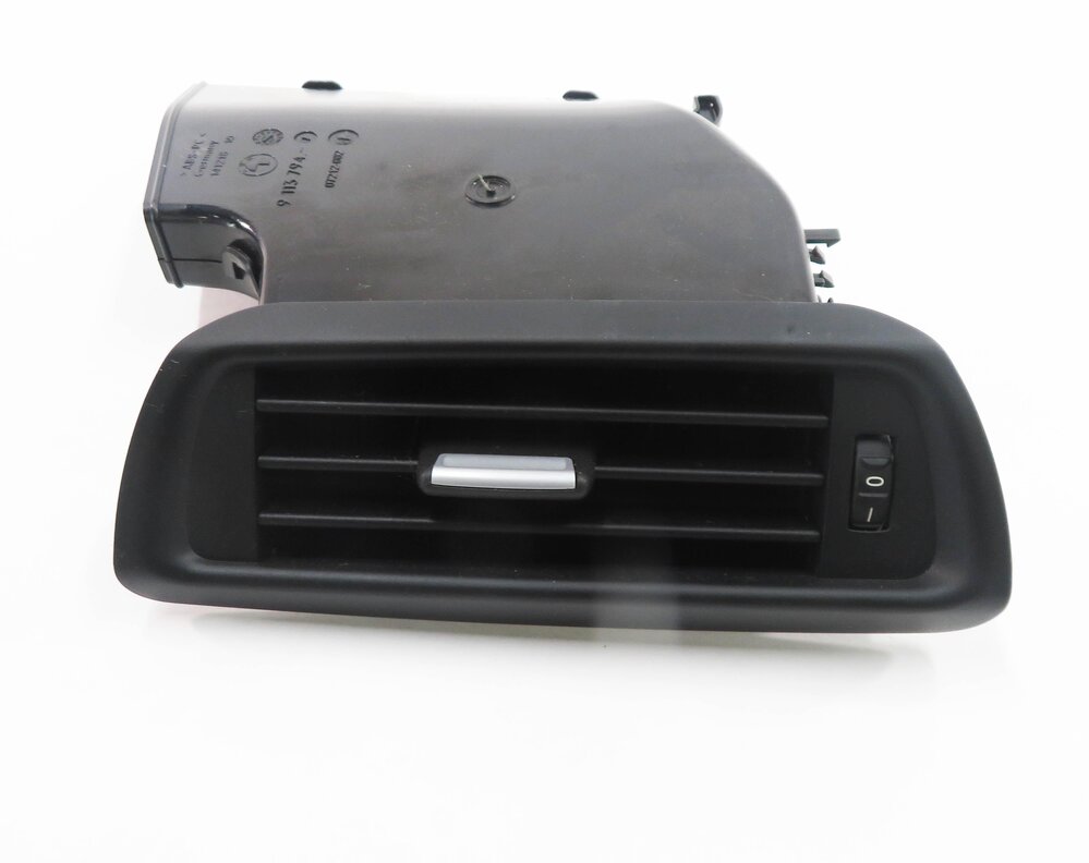 Thumbnail 2: 2012 BMW 750i (F01) RIGHT REAR B-PILLAR HEATER A/C AIR VENT
