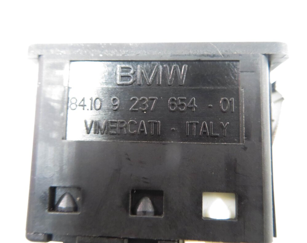 Thumbnail 10: 2012 BMW 750i (F01) AUX AUXILIARY AUDIO IN INPUT JACK w/ USB