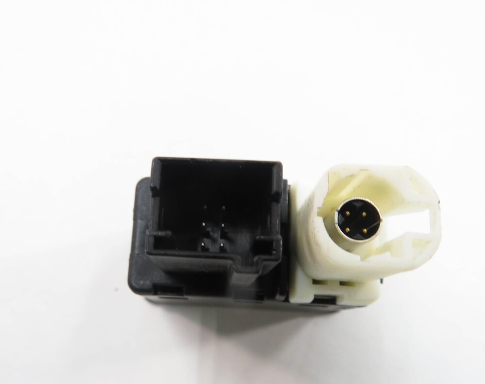 Thumbnail 9: 2012 BMW 750i (F01) AUX AUXILIARY AUDIO IN INPUT JACK w/ USB