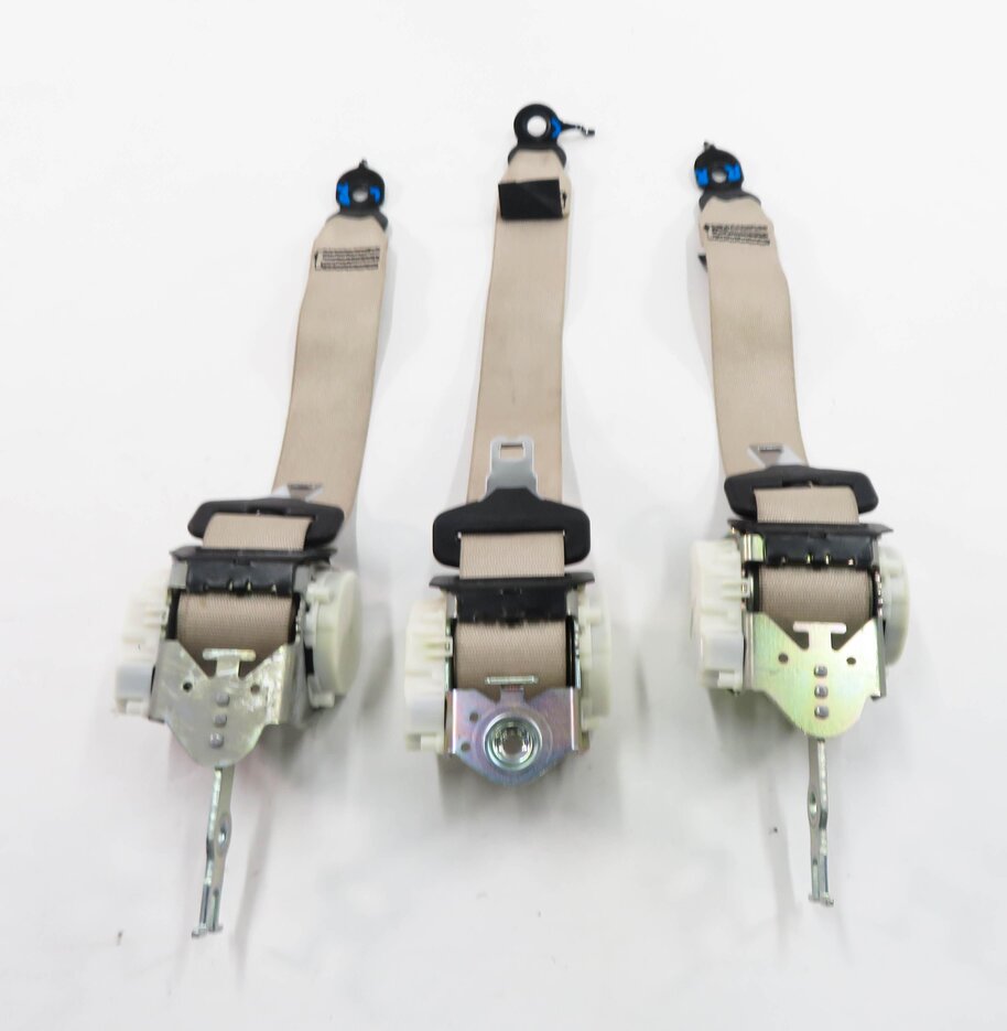 Thumbnail 7: 2012 BMW 750i (F01) REAR SEAT - SEATBELT RETRACTOR SET-3 (OYSTER)