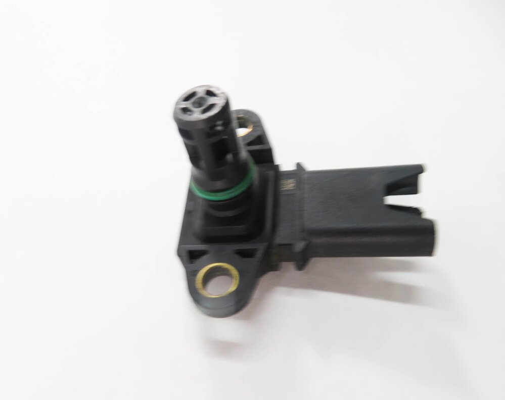 Thumbnail 4: 2012 BMW 750i (F01) 4.4L N63 V8 ENGINE - MANIFOLD PRESSURE SENSOR MAP SENSOR
