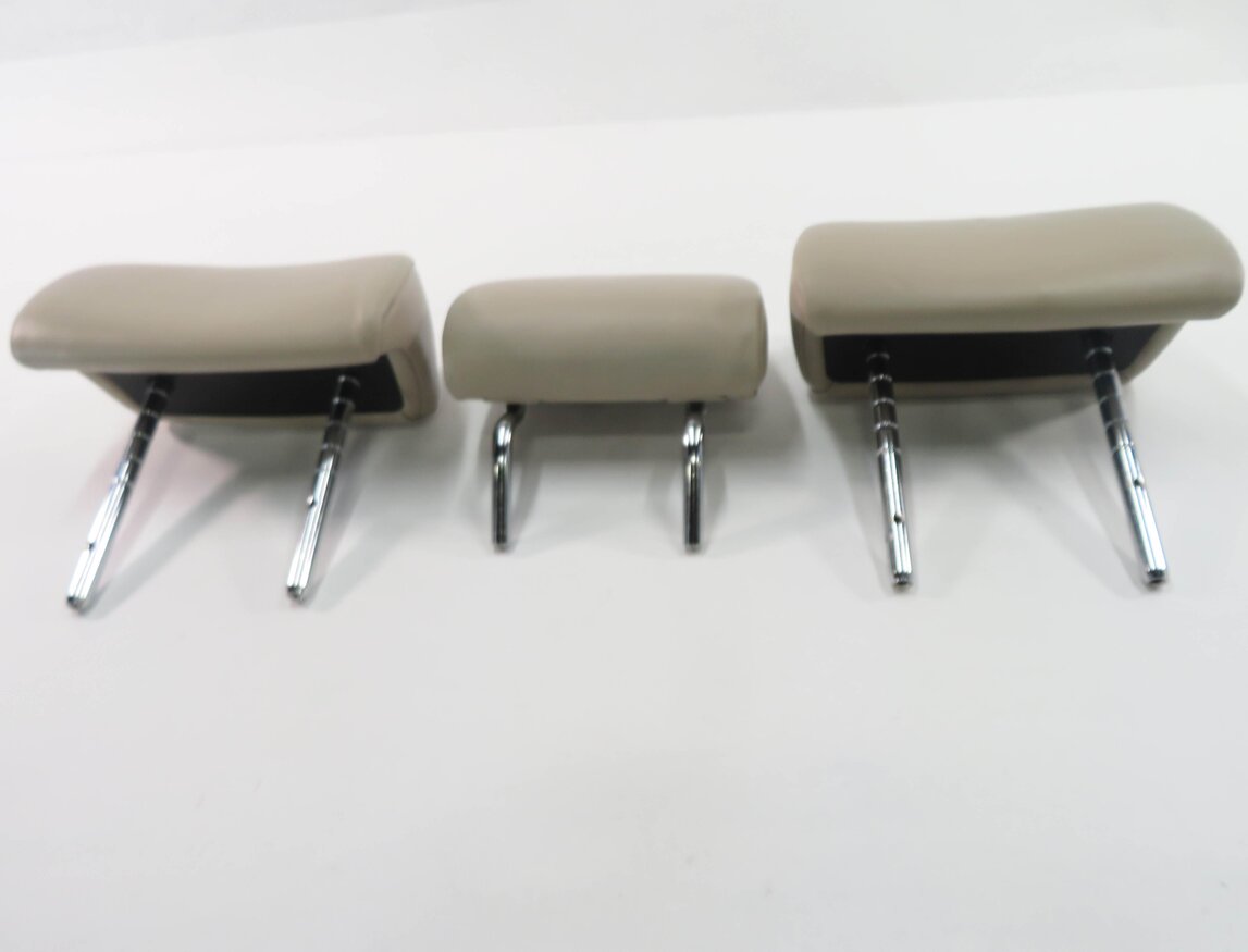 Thumbnail 2: 2012 BMW 750i (F01) REAR SEAT - HEADREST SET-3 (SADDLE BROWN LIGHT LEATHER)