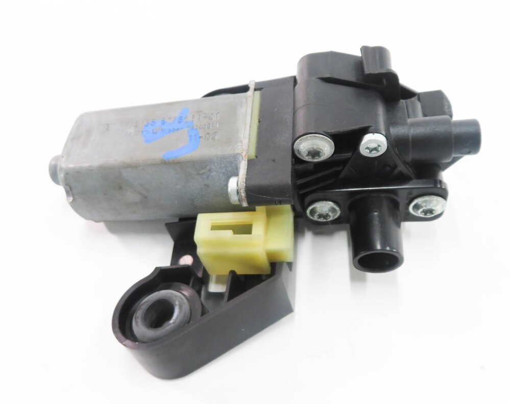 Thumbnail 2: 2012 BMW 750i (F01) LEFT REAR POWER WINDOW SHADE MOTOR