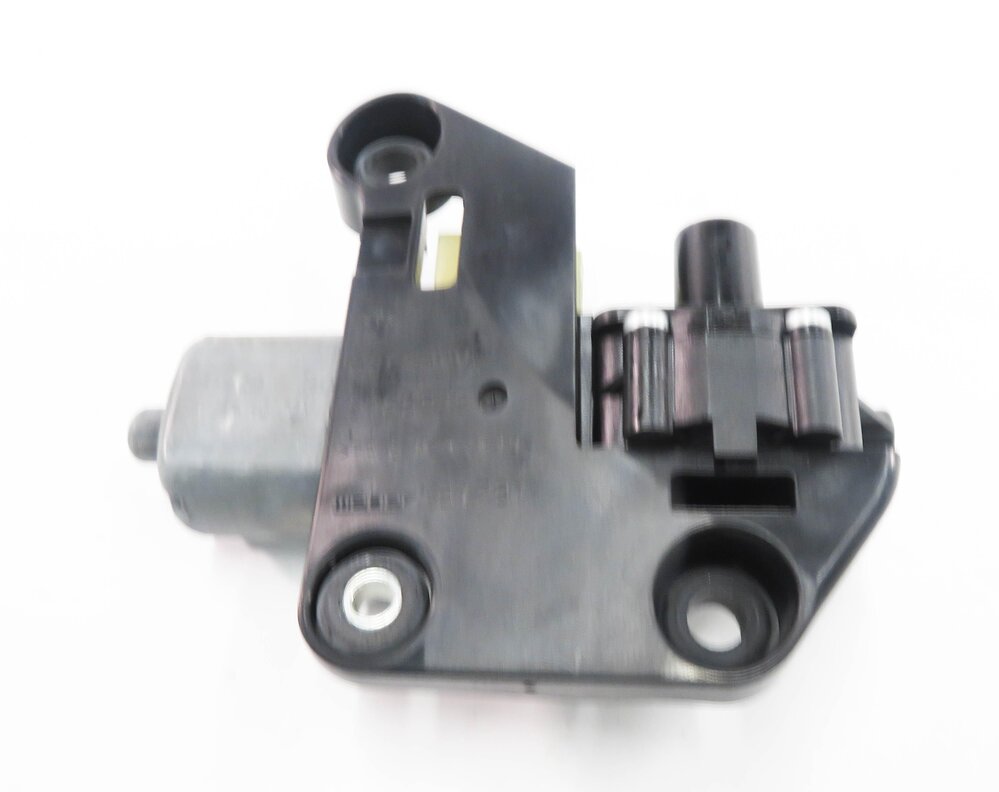 Thumbnail 7: 2012 BMW 750i (F01) LEFT REAR POWER WINDOW SHADE MOTOR