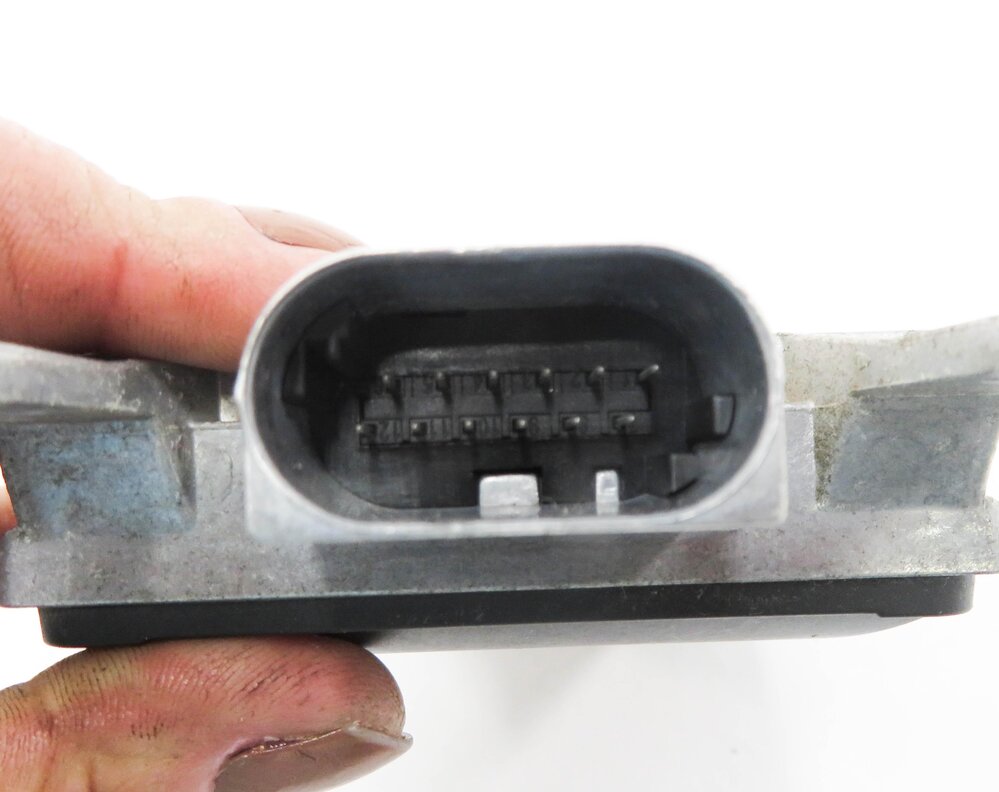 Thumbnail 6: 2012 BMW 750i (F01) RIGHT REAR LANE DEPARTURE WARNING MODULE (MASTER)