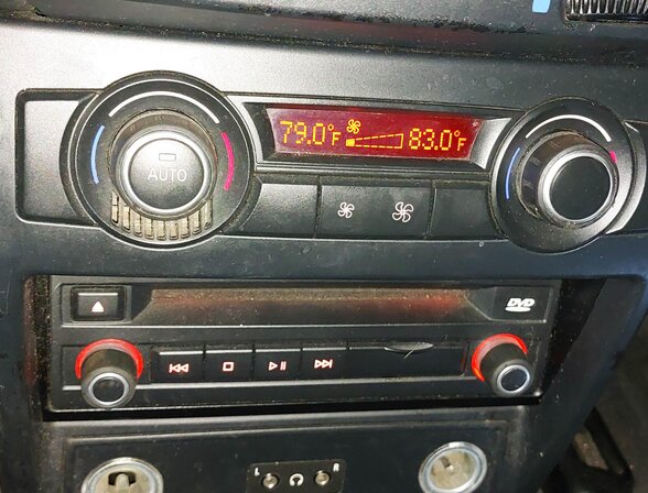 Thumbnail 2: 2007-2013 BMW X5 (E70) REAR HEATER A/C CLIMATE TEMPERATURE CONTROL PANEL