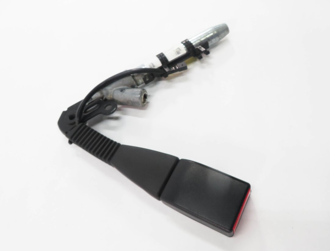 Thumbnail 3: 07-14 BMW X5 X5M X6 X6M (E70 E71) RIGHT FRONT PASSENGER SEATBELT BUCKLE RECEIVER