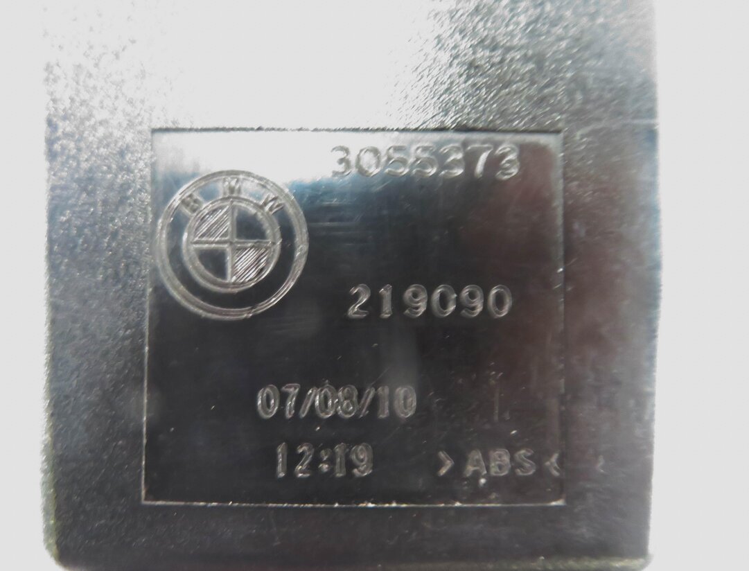 Thumbnail 7: 07-14 BMW X5 X5M X6 X6M (E70 E71) RIGHT FRONT PASSENGER SEATBELT BUCKLE RECEIVER