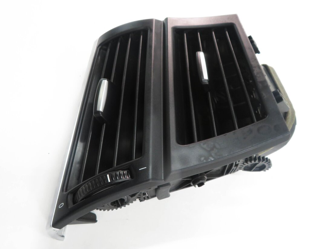 Thumbnail 4: 2008 BMW X5 (E70) LEFT FRONT DRIVER DASH HEATER A/C AIR VENT