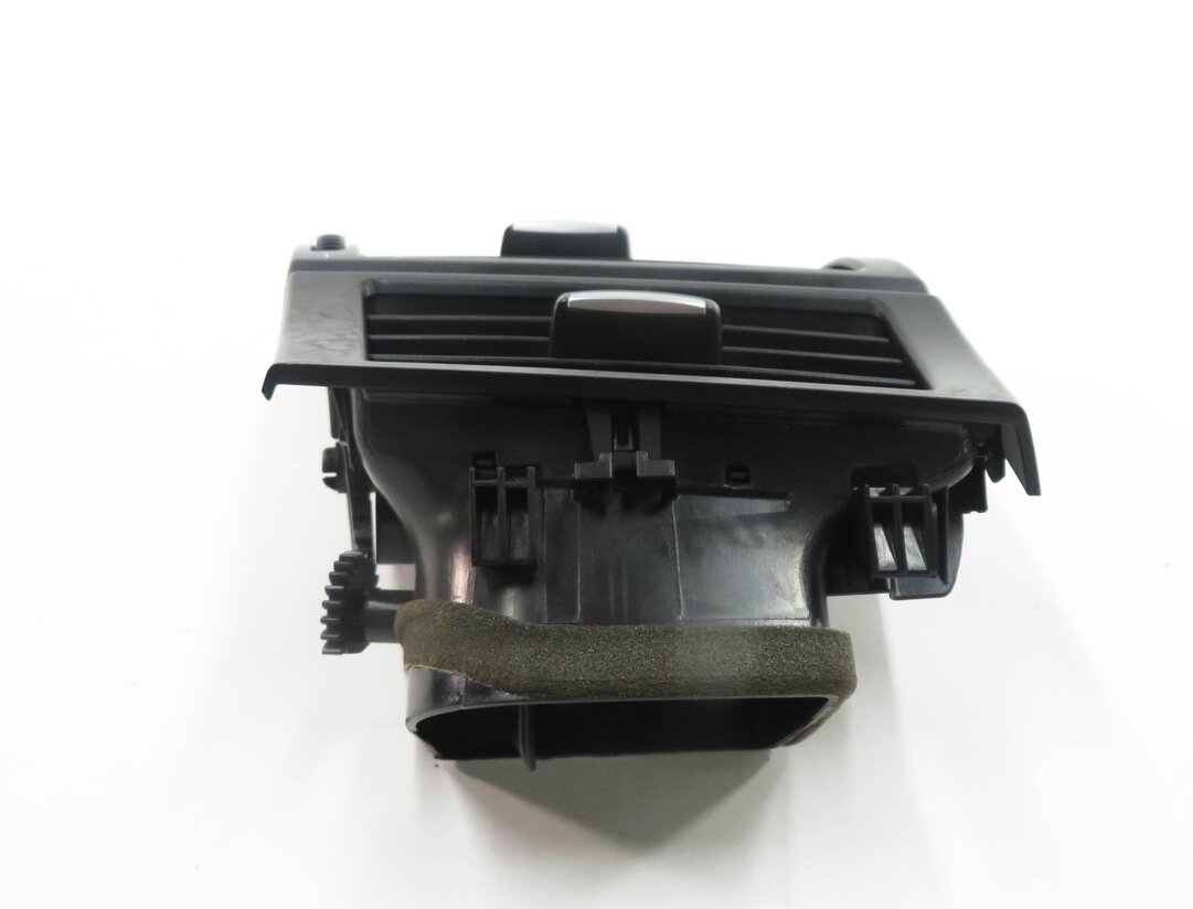 Thumbnail 5: 2008 BMW X5 (E70) LEFT FRONT DRIVER DASH HEATER A/C AIR VENT
