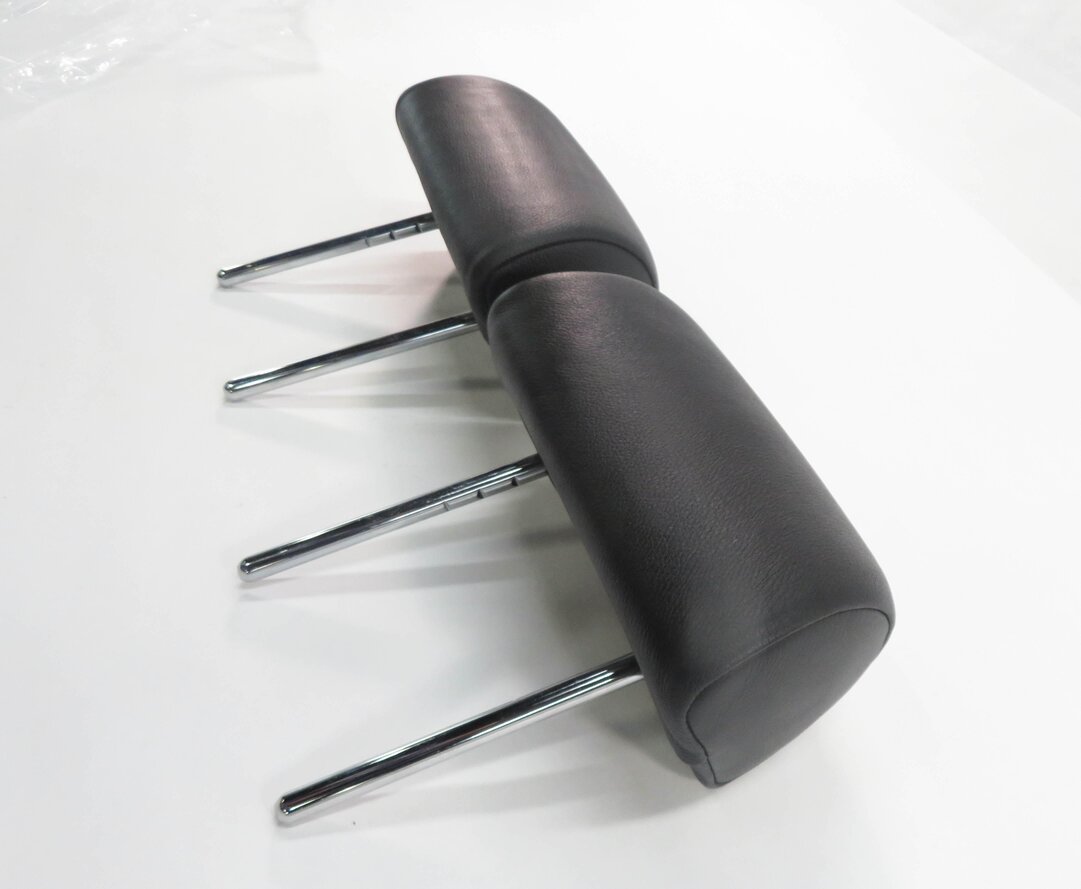 Thumbnail 4: 2008 BMW X5 (E70) REAR SEAT - LEFT & RIGHT BLACK LEATHER HEADREST SET-2