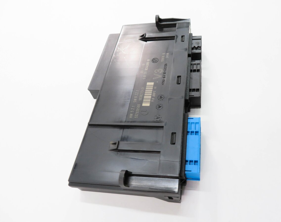 Thumbnail 3: 2010-2011 BMW 528i 535i 550i 535iGT 550iGT (F07 F10) MAIN BODY CONTROL MODULE