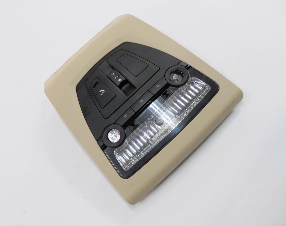 2011 BMW 535i (F10) FRONT DOME LIGHT MAP READING COURTESY LIGHT LAMP (BEIGE)