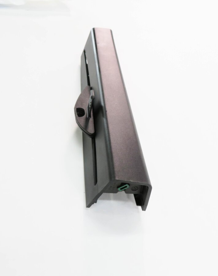 Thumbnail 4: 11-16 BMW 528i 535i 550i (F10) RIGHT REAR DOOR QUARTER VENT WINDOW PRIVACY SHADE
