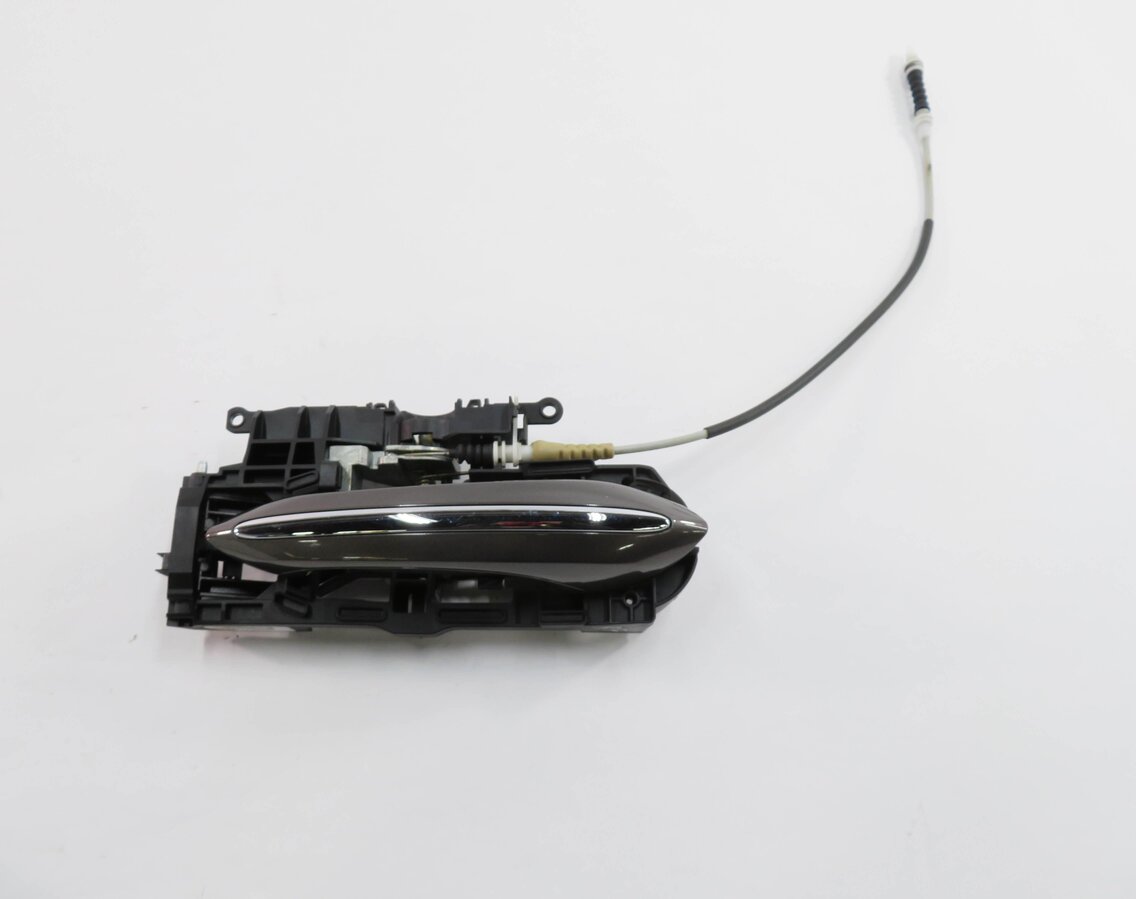 Thumbnail 2: 2011-2016 BMW 528i 535i 550i M5 (F10) RIGHT FRONT DOOR HANDLE w/ LIGHT (HAVANNA)