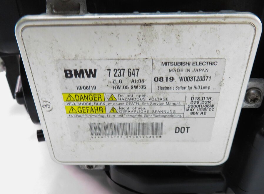 Thumbnail 9: 2011-2013 BMW 528i 535i 550i M5 (F10) RIGHT - XENON HID ADAPTIVE HEADLIGHT LAMP
