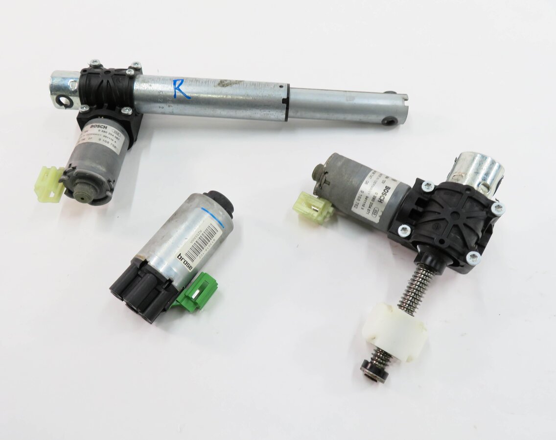 Thumbnail 2: 2011 BMW 535i (F10) RIGHT FRONT PASSENGER POWER SEAT ADJUSTMENT MOTOR SET-3