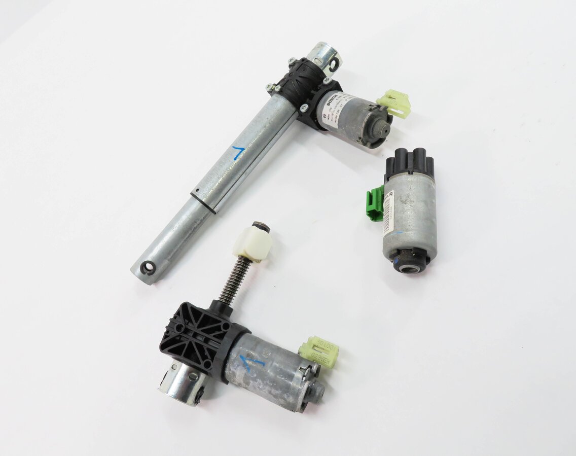2011 BMW 535i (F10) LEFT FRONT DRIVER POWER SEAT ADJUSTMENT MOTOR SET-3