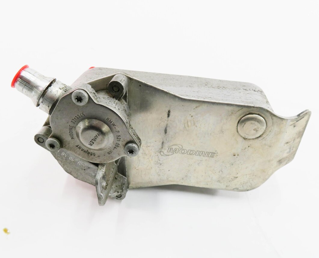 Thumbnail 2: 06-16 BMW 128i 325i 328i 330i X1 Z4 (E84 E87 E89 E90) TRANSMISSION OIL COOLER