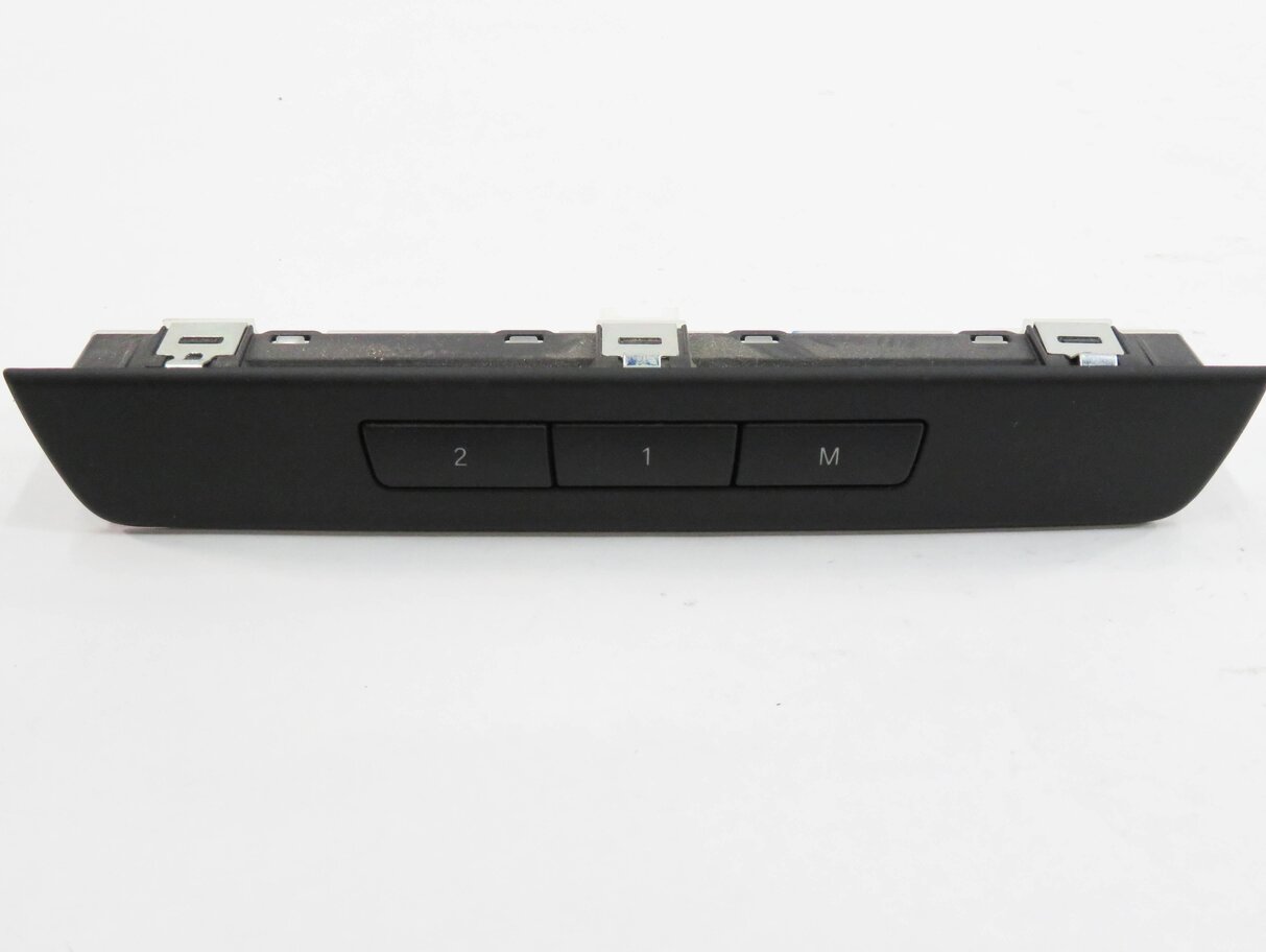 Thumbnail 2: 2013 BMW 740i (F01) RIGHT FRONT PASSENGER MEMORY SEAT POSITION SWITCH BUTTON