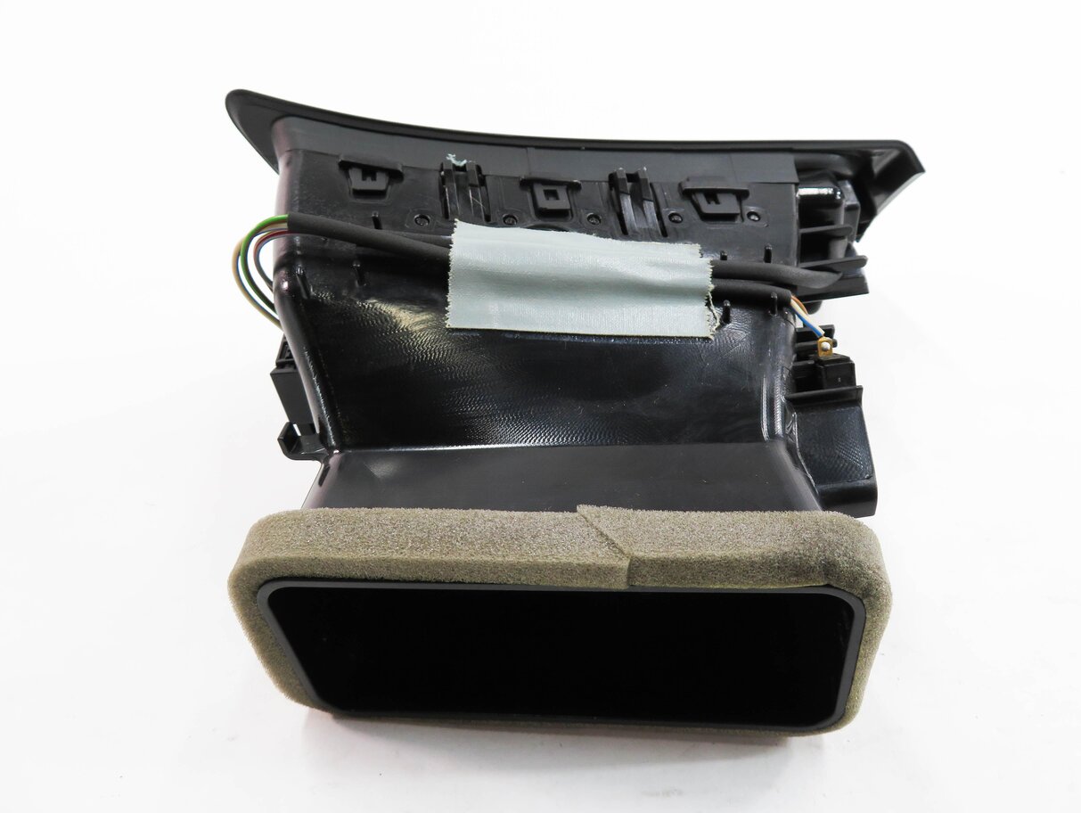 Thumbnail 4: 2013 BMW 740i (F01) LEFT FRONT DRIVER DASH HEATER A/C AIR VENT