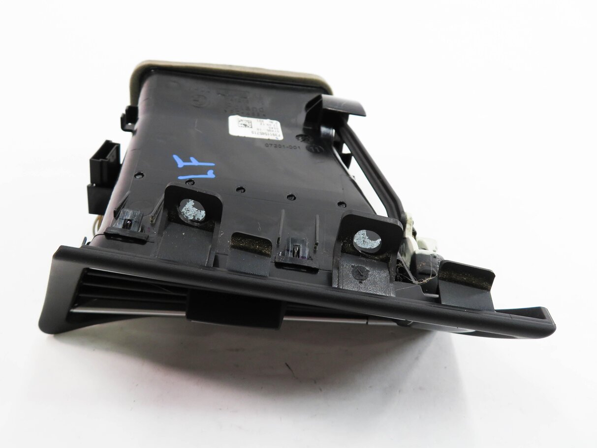 Thumbnail 8: 2013 BMW 740i (F01) LEFT FRONT DRIVER DASH HEATER A/C AIR VENT