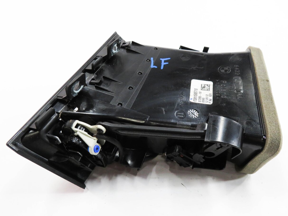 Thumbnail 9: 2013 BMW 740i (F01) LEFT FRONT DRIVER DASH HEATER A/C AIR VENT