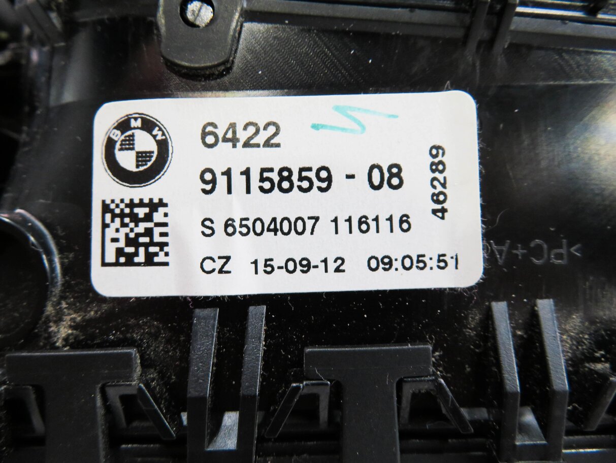 Thumbnail 7: 2013 BMW 740i (F01) CENTER DASH HEATER A/C AIR VENT w/ HAZARD & LOCK SWITCH