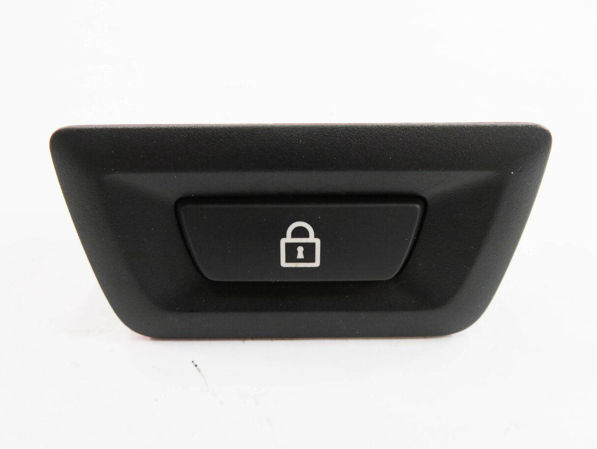 Thumbnail 2: 2013 BMW 740i (F01) TRUNK LOCK SWITCH BUTTON