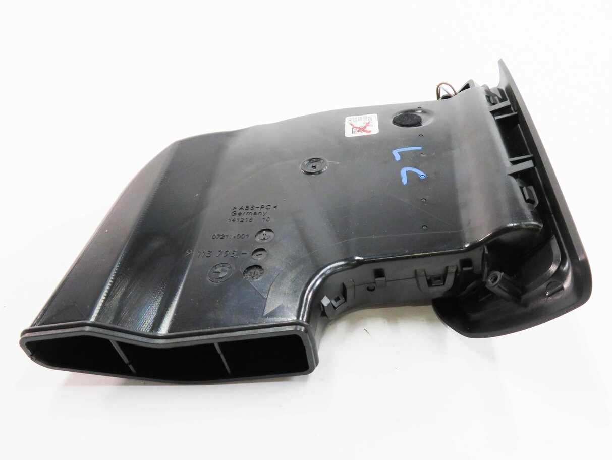 Thumbnail 7: 2013 BMW 740i (F01) LEFT REAR PILLAR HEATER A/C AIR VENT (BLACK)