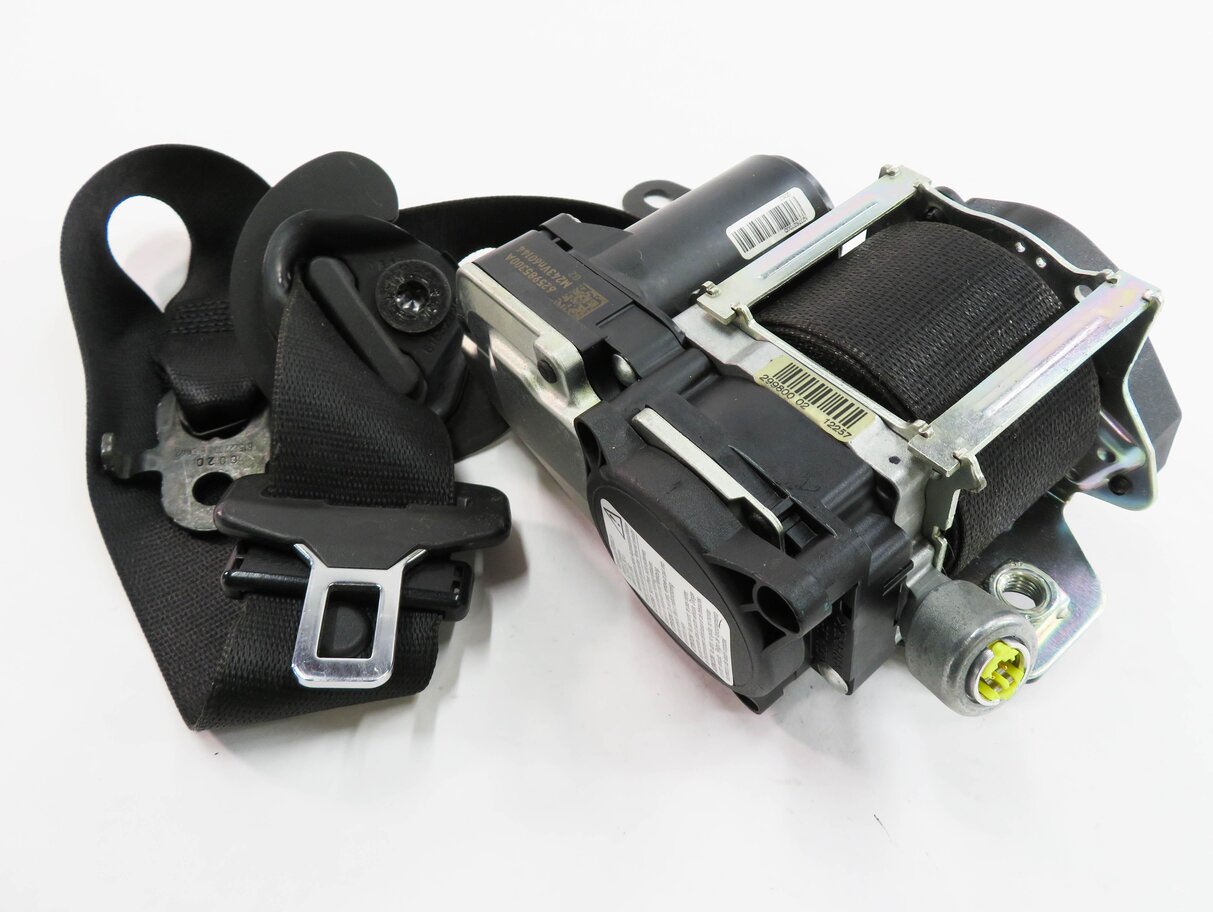 13-15 BMW 740i 750i 760i (F01 F02 F04) LEFT DRIVER SEATBELT RETRACTOR (BLACK)