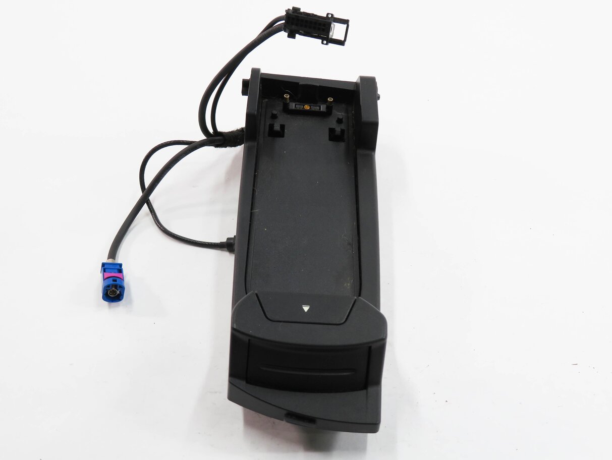 Thumbnail 4: 2013 BMW 740i (F01) FRONT CENTER CONSOLE CELL PHONE SNAP IN CRADLE