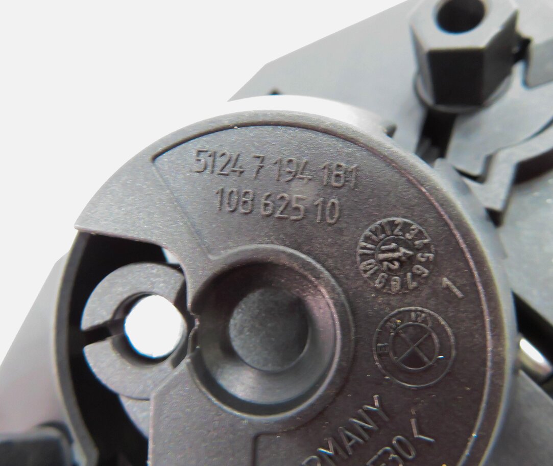 Thumbnail 7: 2013 BMW 740i (F01) REAR TRUNK LOCK CYLINDER PUSH BUTTON (DOES NOT INCLUDE KEY)
